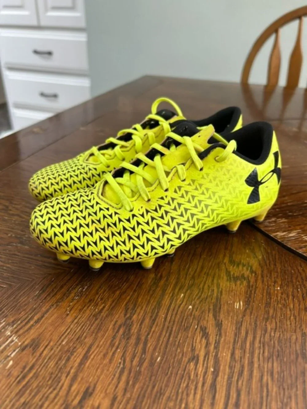 Under Armour Clutch Fit Force 3.0 FG Soccer Cleats - Size 1.5Y